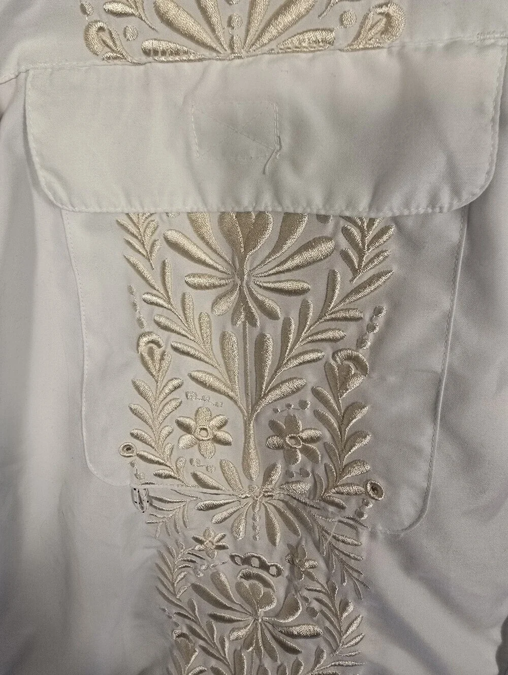 Magellan Fishgear White Embroydered Guayabera S Sleeve Poly Shirt. Mens L - Picture 5 of 13